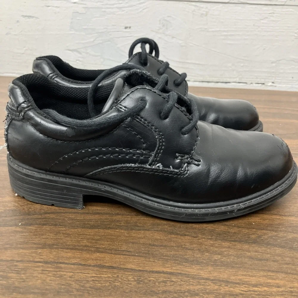 George Mens Black Oxford Dress Shoes With No Slip Rubber Soul  Size 2
